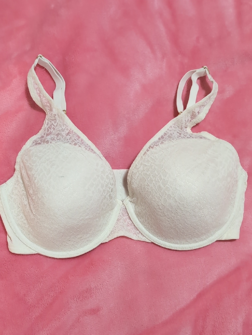 Natori Cream Lace Underwire Bra